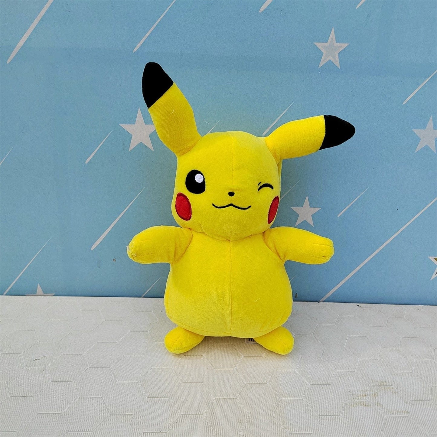 peluche-pikachu-tout-doux