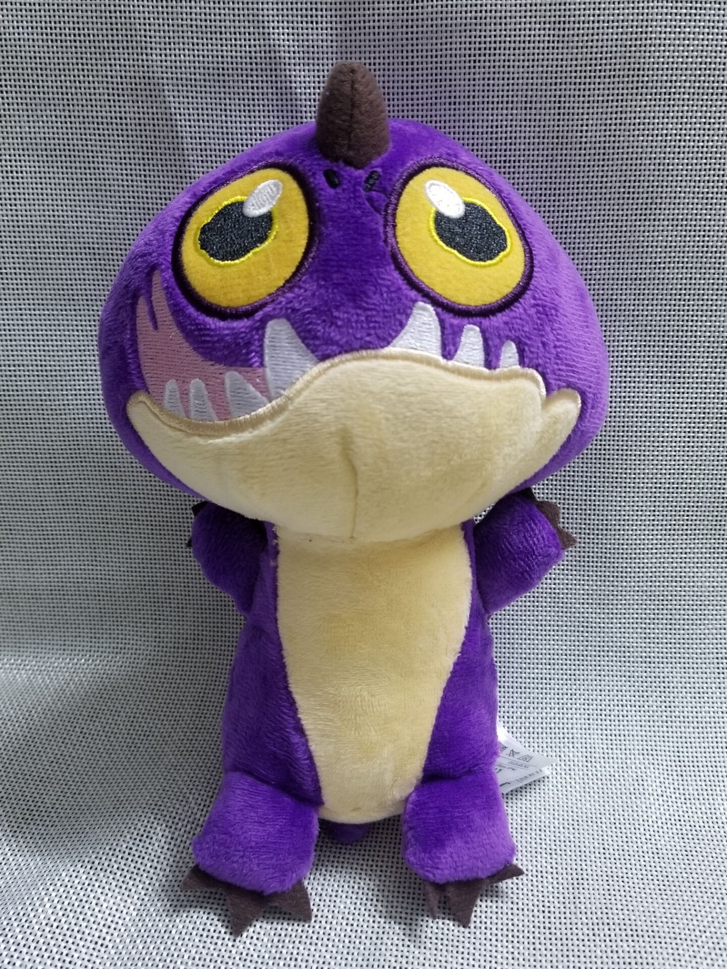 peluche-gros-yeux-dragon